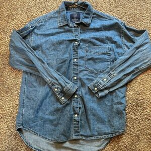Gap Teen denim button down shirt with pretty  buttons. Size 14-16.